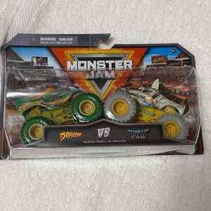 Monster Jam Monster Trucks DRAGON VS. Tempest steed 1:64 scale series 30
